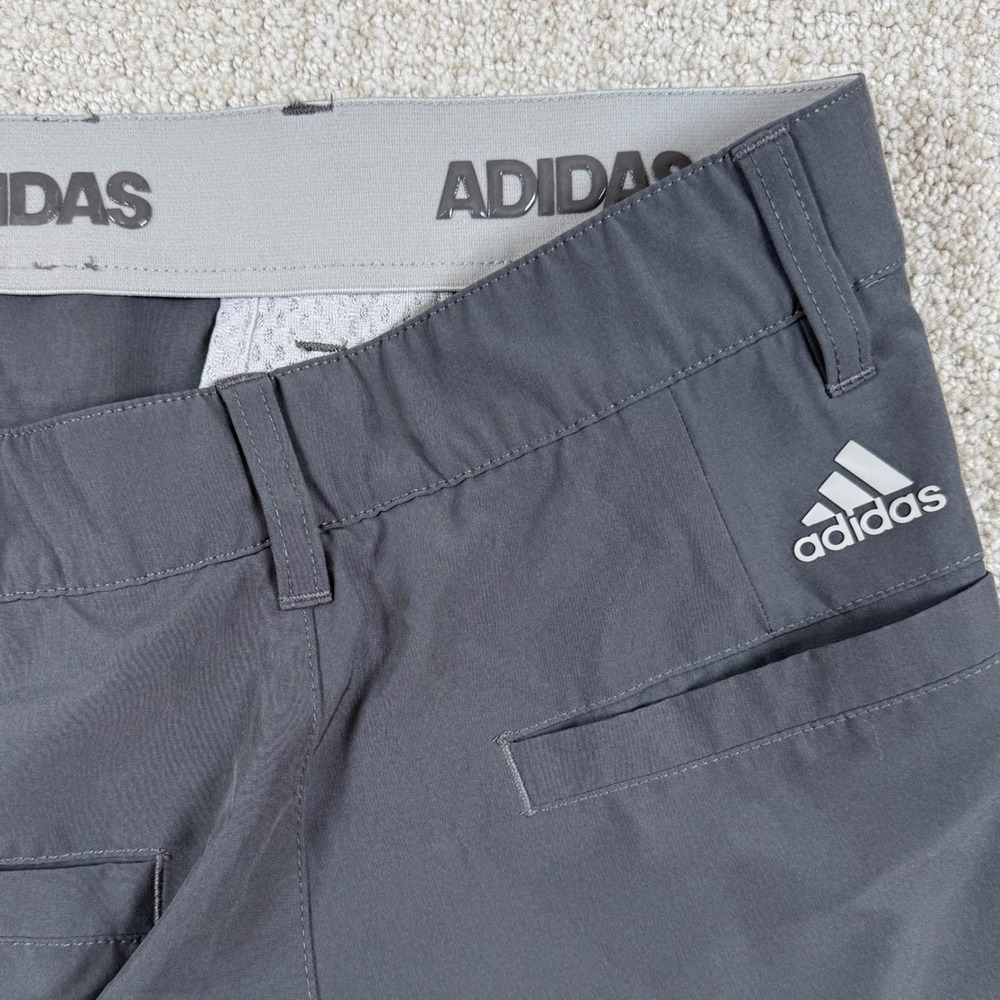 Adidas Ultimate 365 Mens 30 Gray 10" Performance Stretch Flat Front Golf Shorts